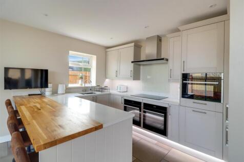 Open Plan Living Dining Kitchen