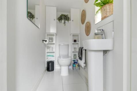 Ground floor WC