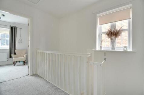 1st floor landing