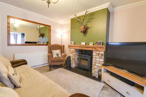 SECOND SITTING ROOM