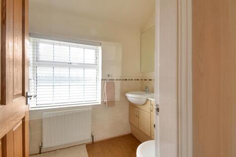 ENSUITE BATH