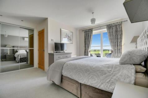 PRINCIPLE BEDROOM