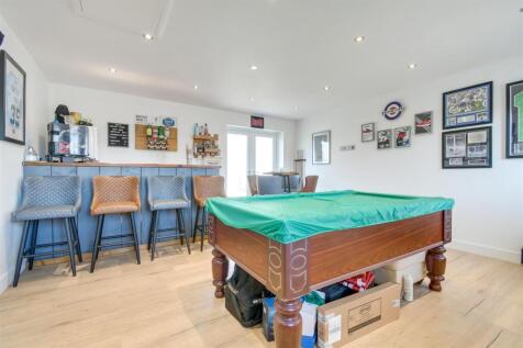 Games room and bar