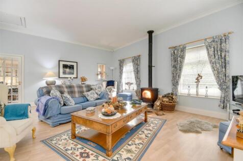 Winter living room