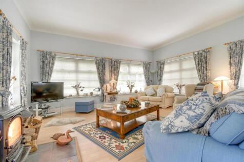 Winter living room