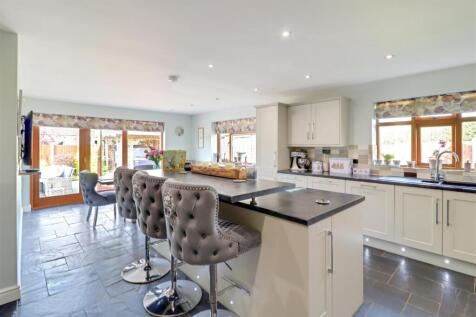 Open Plan Living Dining Kitchen