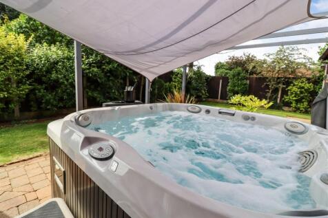 Hot tub area