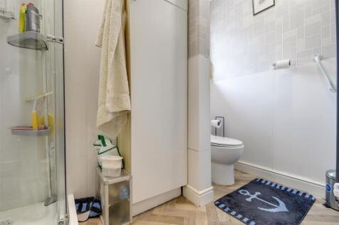 Ground floor bathroom
