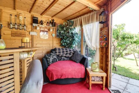 Summerhouse/Bar