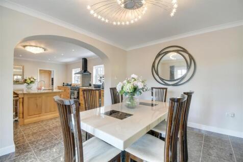 BREAKFAST ROOM