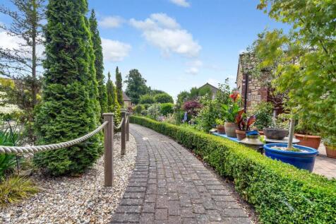Front walk way