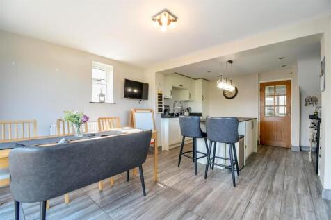 Kitchen family room