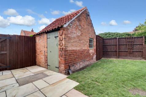 Outside - Outbuildings
