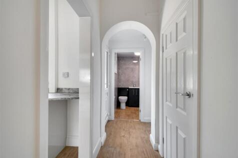 INNER HALLWAY