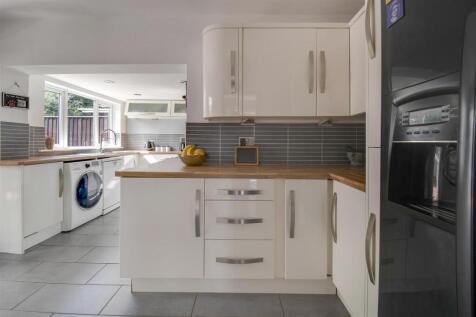KITCHEN DINING