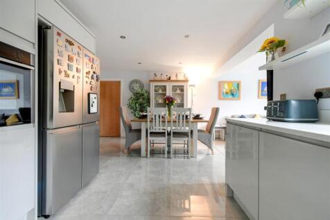 Kitchen diner