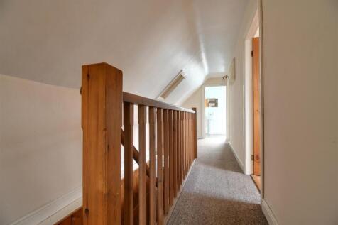 1st floor landing