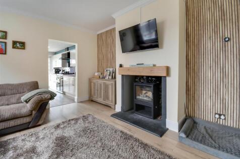 SECOND SITTING ROOM