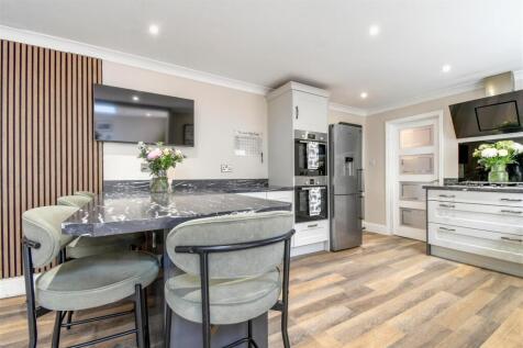 Kitchen family room