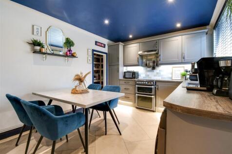 KITCHEN DINING