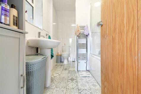 Ground floor bathroom