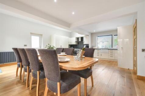 Kitchen diner