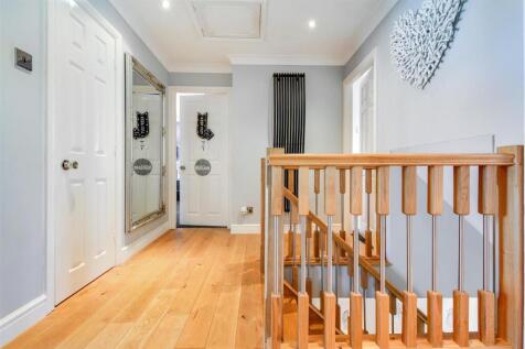 1st floor landing