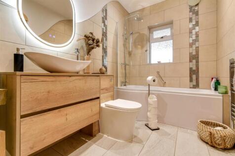 Family bathroom