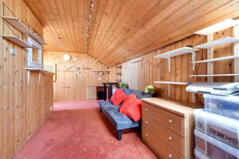 Loft hobbie room