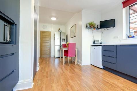 Kitchen breakfast room