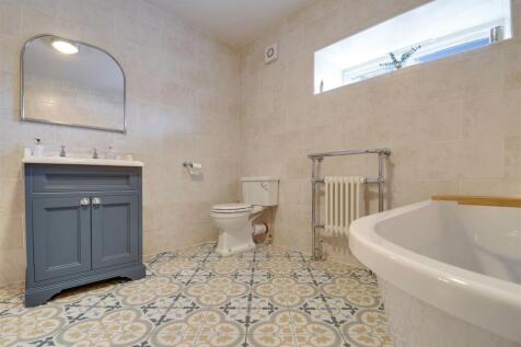 Family bathroom