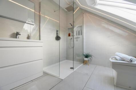 1st floor bathroom