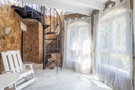 Property Image 38