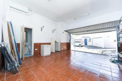 Property Image 28