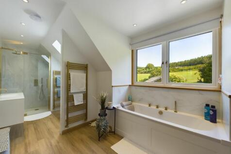 En-Suite/Dressing Area