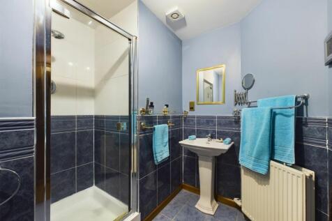 Master En-suite