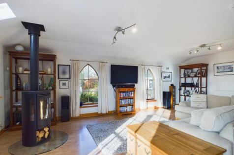 Kitchen/Living/Dining Area