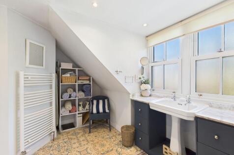 Family  Bathroom