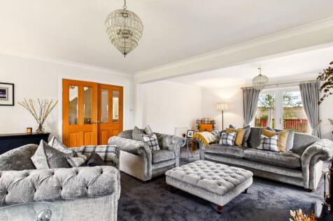 Formal Lounge
