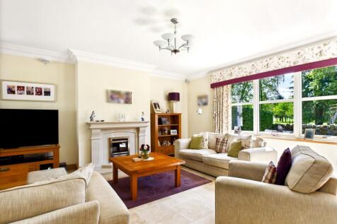 Formal Lounge