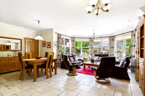 Dining/Family Room