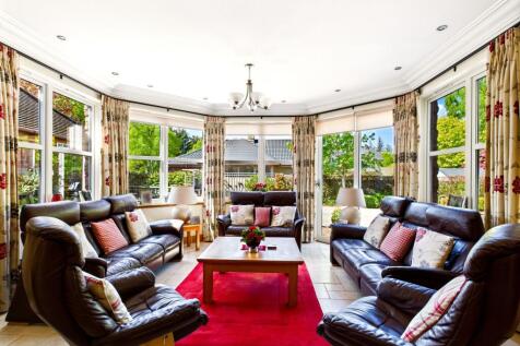 Dining/Family Room