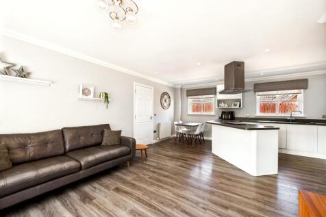 Kitchen/Living Area