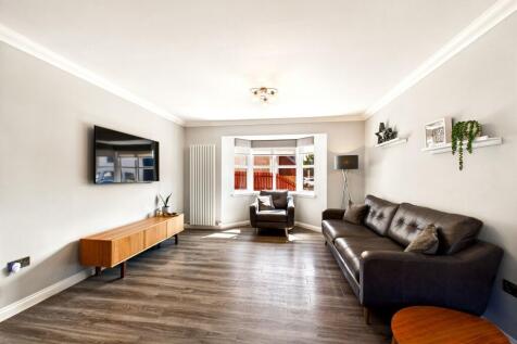 Kitchen/Living Area