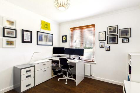 Bedroom 5/Study
