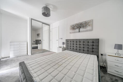 1382036-2-691b3c8...