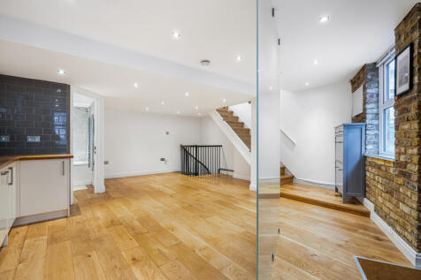 Kitchen/Reception