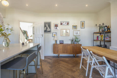 Kitchen/Dinning Room