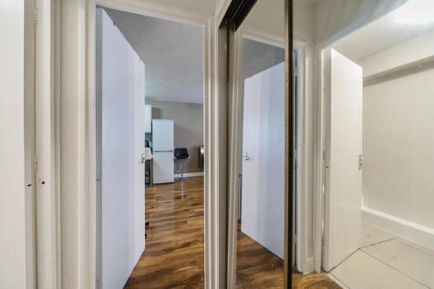 Living/Bedroom
