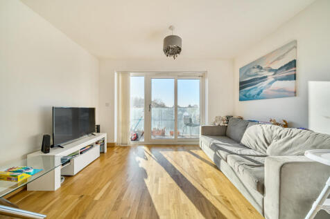 1381472-4-691ee4f...